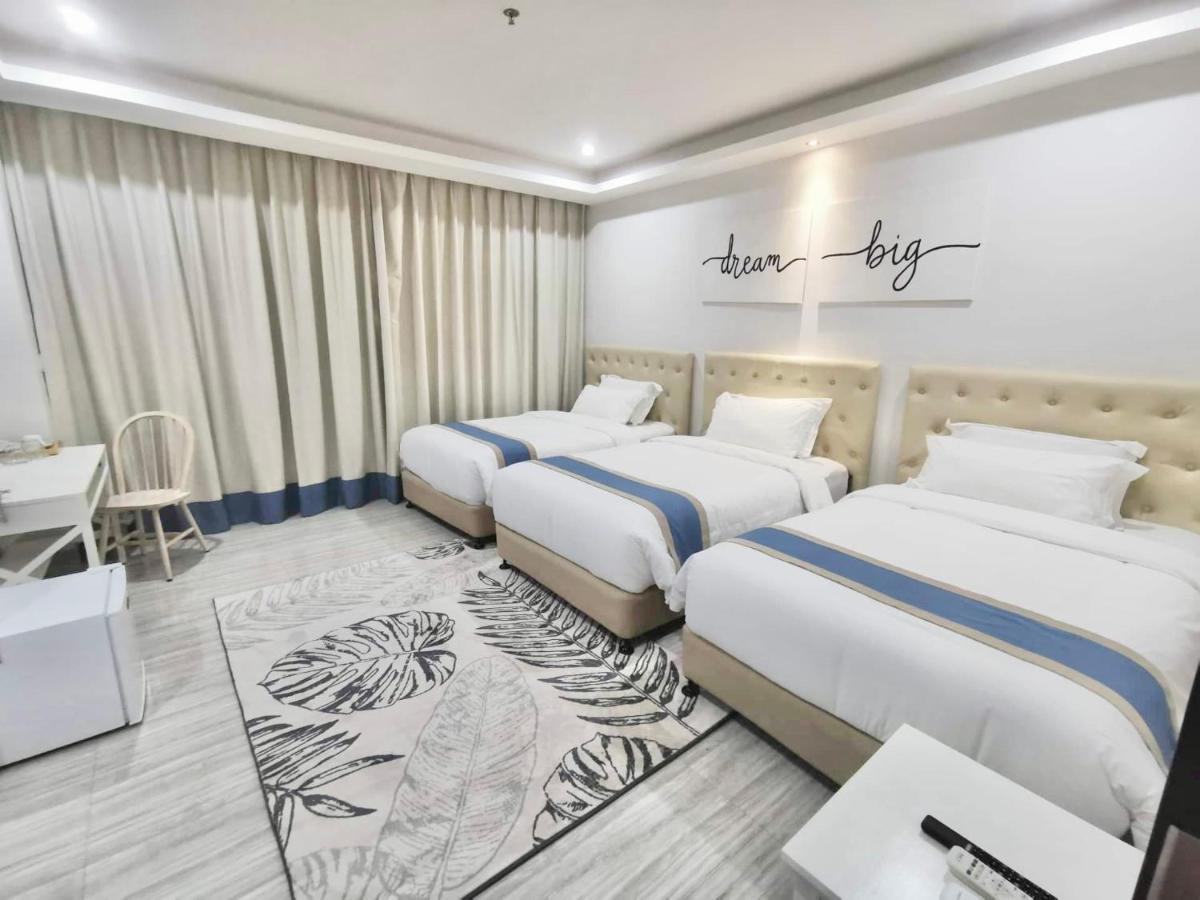 햄튼 스위트 호텔 Davao City 외부 사진