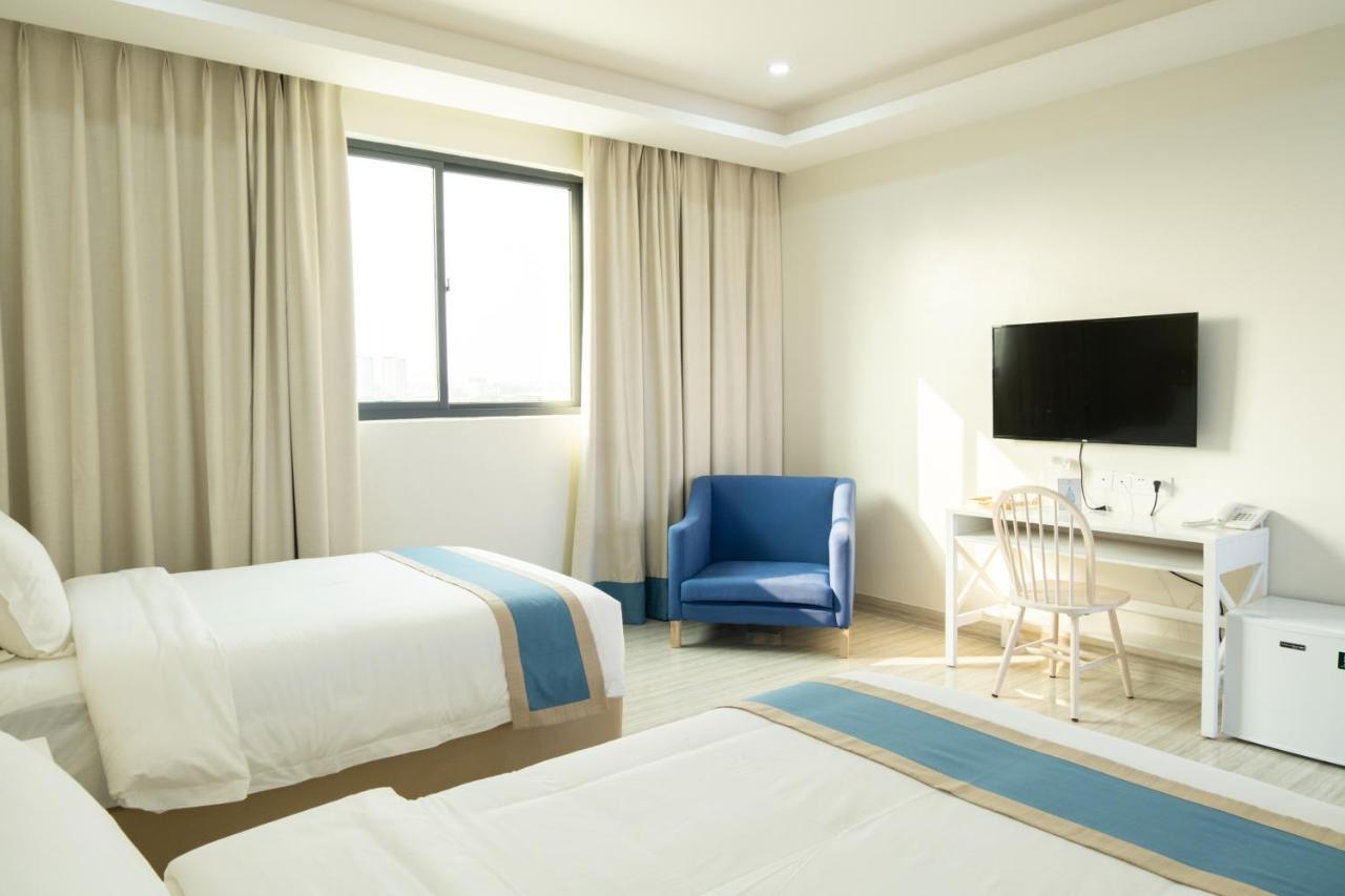 햄튼 스위트 호텔 Davao City 외부 사진